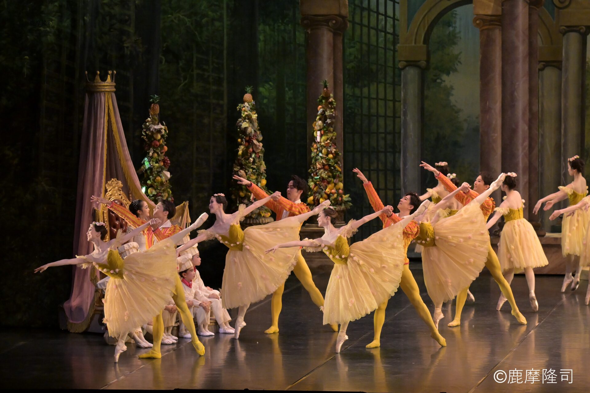 ★ハロウィン・舞台・演劇に★ 乗れる！アルパカ等身大人形 sddefault.jpg